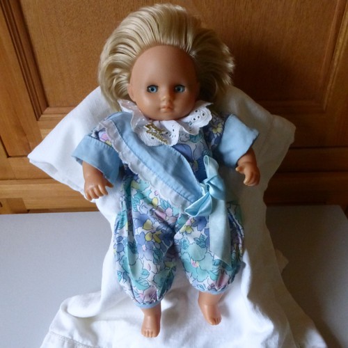 Vintage zapf creation doll - zapf,